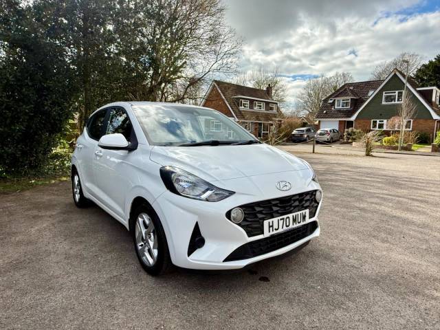 Hyundai i10 1.2 MPi SE Connect 5dr Hatchback Petrol WHITE