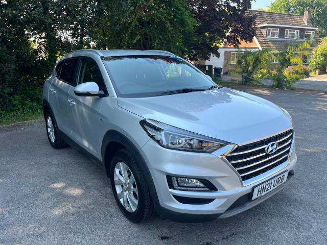 Hyundai Tucson 1.6 TUCSON SE NV48V MHEV CRDI Estate Electric Diesel SILVER