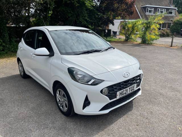Hyundai i10 1.0 MPi SE Connect 5dr Hatchback Petrol WHITE